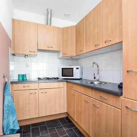 In Near The * 줄리아나도르프